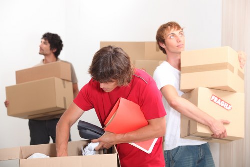 Packing support for fragile belongings and furniture in Ilford